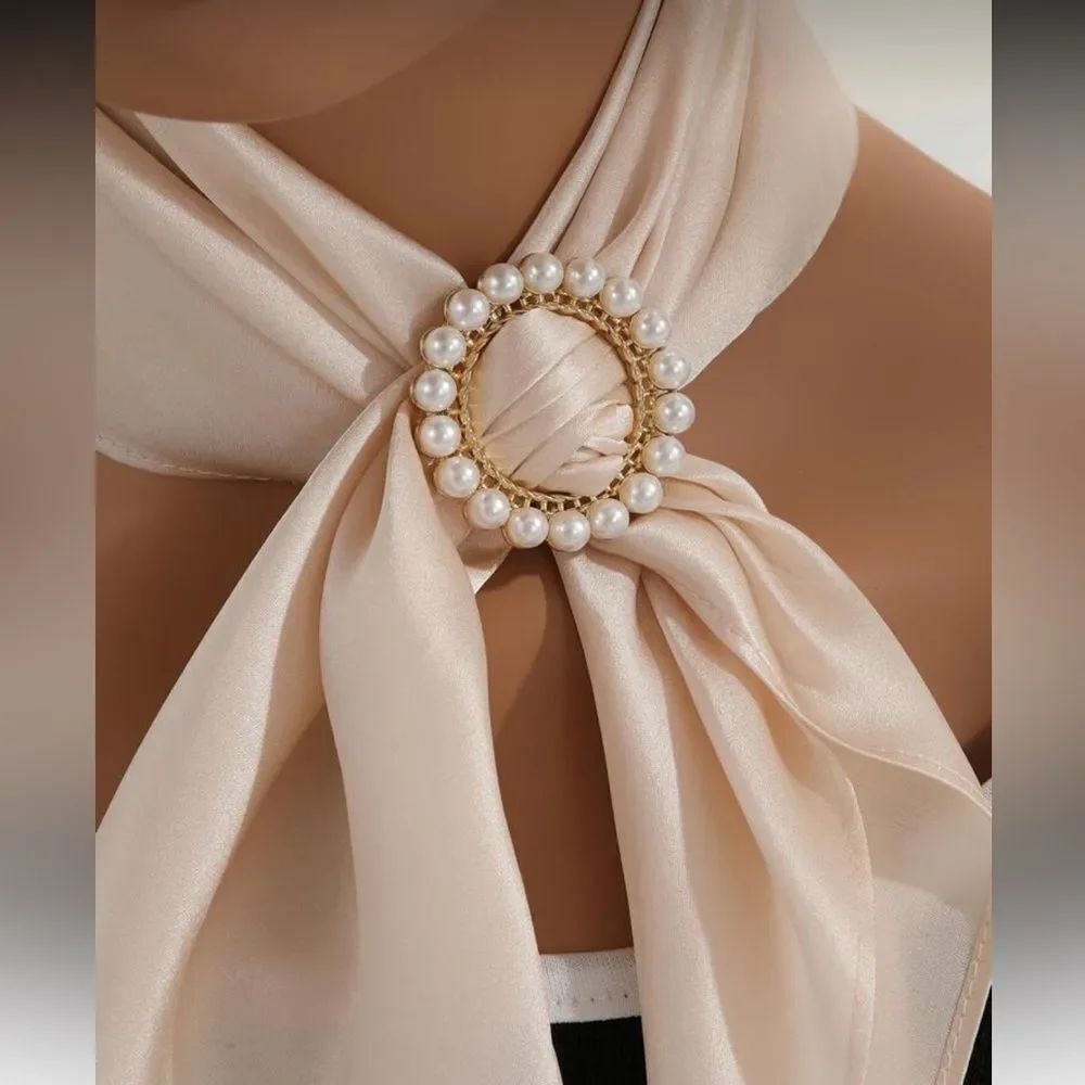 Elegant Pearl-Embellished Cream Scarf holder A1589